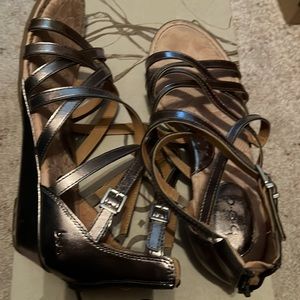 Sandals, Size 9. Wore once for a wedding